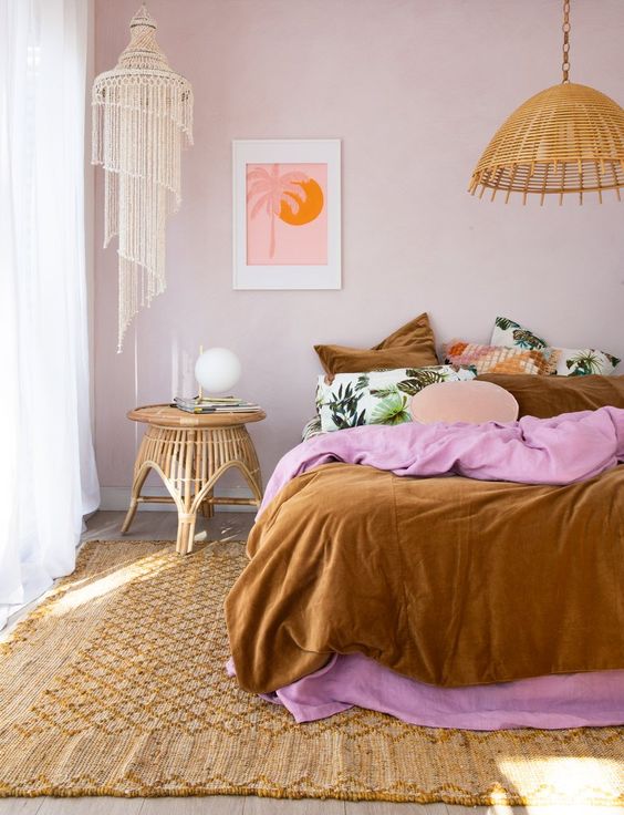 Featured image for The Allure of Vintage-Inspired Decor in Contemporary Spaces