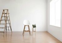 Featured image for The Allure of Warm Minimalism: Balancing Simplicity and Comfort