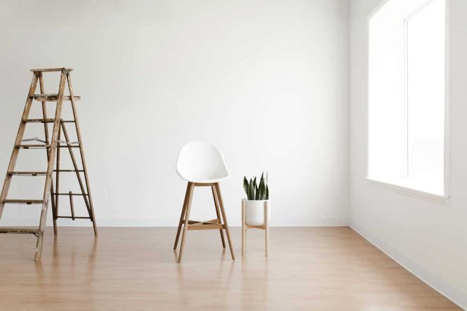 Featured image for The Allure of Warm Minimalism: Balancing Simplicity and Comfort