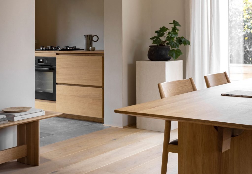 Content image for The Allure of Warm Minimalism: Balancing Simplicity and Comfort